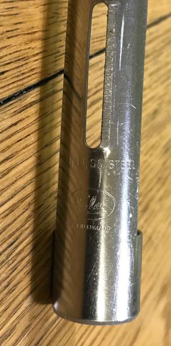 APPLE CORER KITCHEN UTENSIL VINTAGE GOOD CONDITION!! TALA STAINLESS STEEL MADE in ENGLAND.