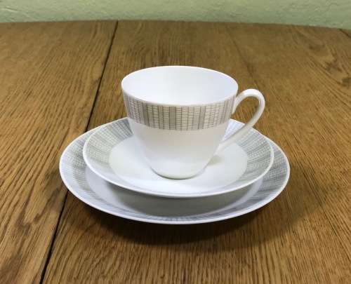 ARZBERG TEA SERVICE 24 piece 212 GOLDENE MEDAILLE XI. TRIENNALE MAILAND 1957 9988 UNUSUAL + STUNNING