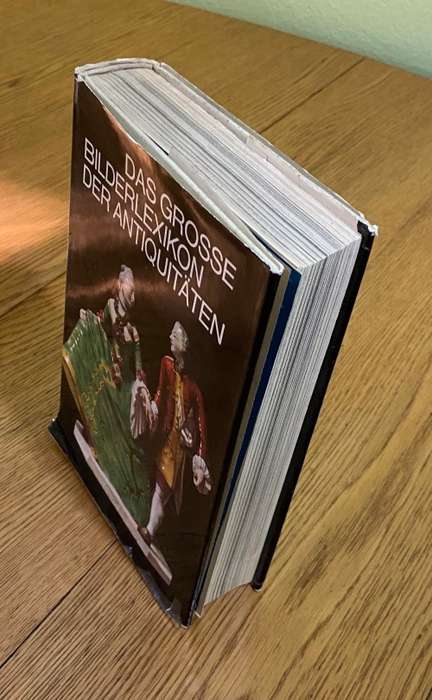 DAS GROSSE BILDERLEXIKON DER ANTIQUITATEN THE COARSE PICTURES OF ANTIQUITIES GERMAN 1968 495 pages.