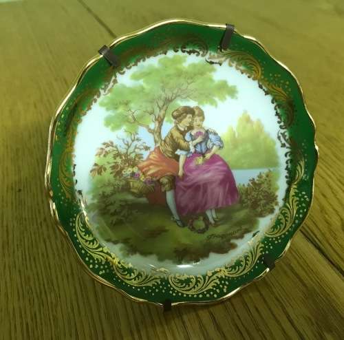 LIMOGES CASTEL French Porcelain Plate FRAGONARD FRANCE GREEN and GILT BORDER 111mm Diameter