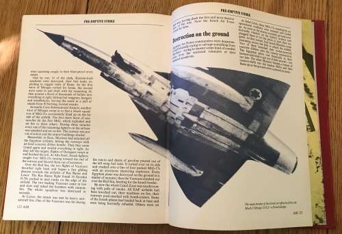 BATTLE A HISTORY of CONFLICT on LAND, SEA and AIR - REVIE, FOSTER and GRAHAM 1974 MARSHALL CAVENDISH