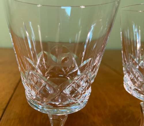 CRYSTAL WINE GLASSES x 2 WHITE Branded.