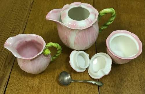 PINK LILY shaped TEAPOT - MILK - LIDDED SUGAR & PLATED SPOON - STUNNING!!!!! Read Notes.......