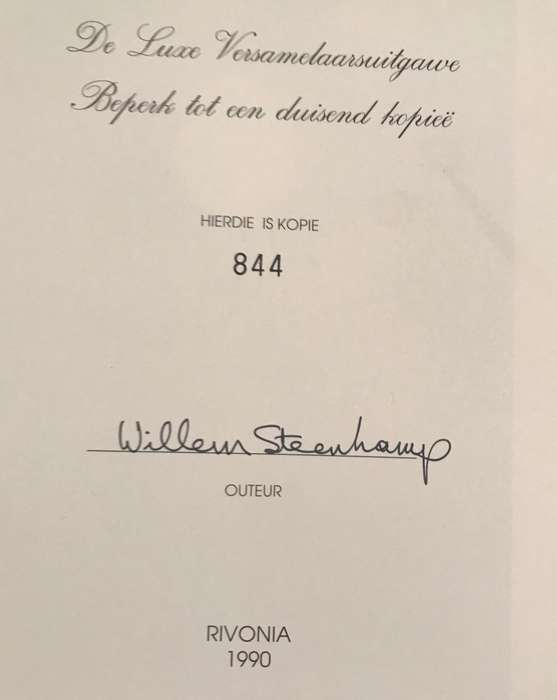 Suid-Afrika se Grensoorlog 1966 - 1989 Willem Steenkamp SIGNED LIMITED EDITION 844 of 1000 SLEEVED.