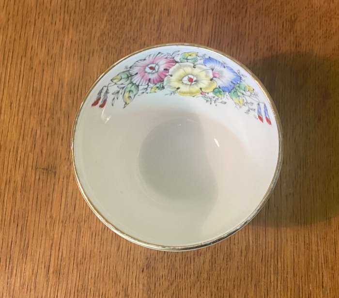 SUGAR BOWL - OPEN - ROYAL GRAFTON FINE BONE CHINA - PETUNIA - ENGLAND - FLOWERS - 80098.