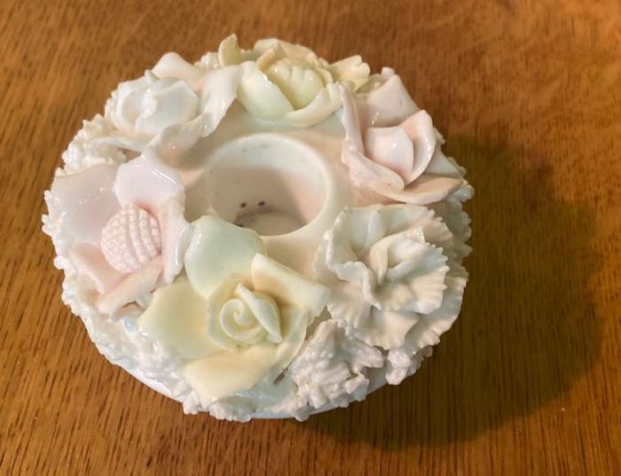 FLORAL FLOWERS  CANDLE HOLDER - PORCELAIN - NO MARK - STUNNING!!!