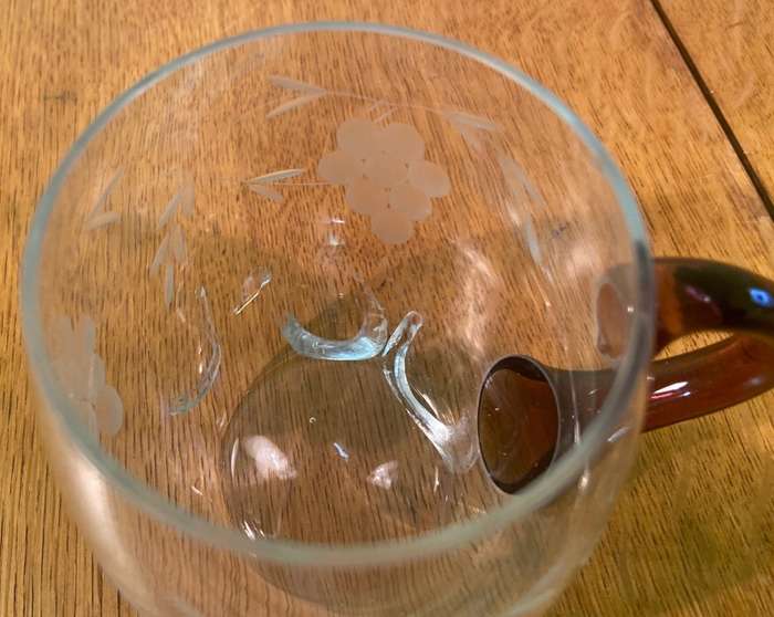 Beer small glasses x 4 - grape pattern - coloured handles