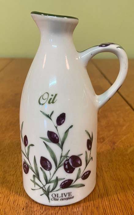 OLIVE OIL CONTAINER / POURER - PORCELAIN - WIESENTHAL GERMANY - CLASSIC WHITE - No. 2142.