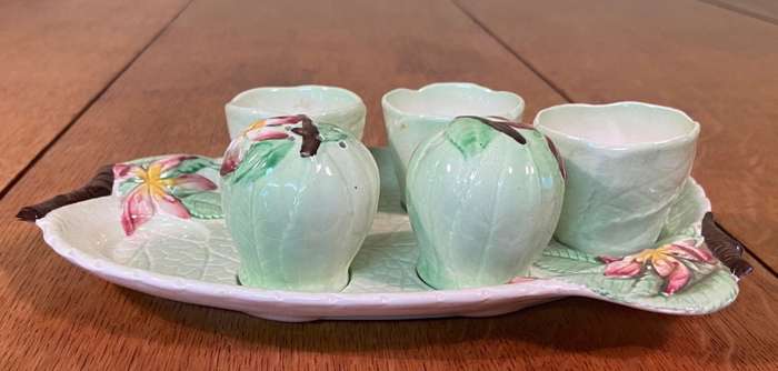 CARLTON WARE CARLTONWARE Green 'Apple Blossom' Egg Cups Salt & Pepper shakers Stand c1938 Australian