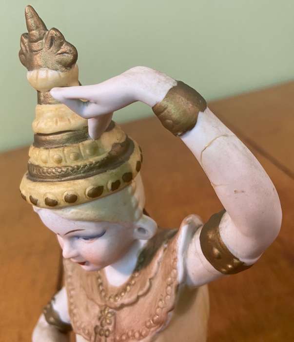 Lady Buddha Statue Praying - Porcelain x 2 - Identical