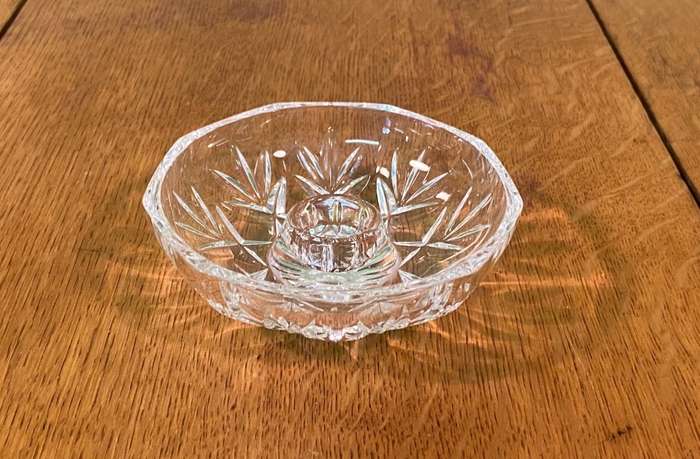 GLASS  BOWL SINGLE CANDLE HOLDER - STUNNING!!!