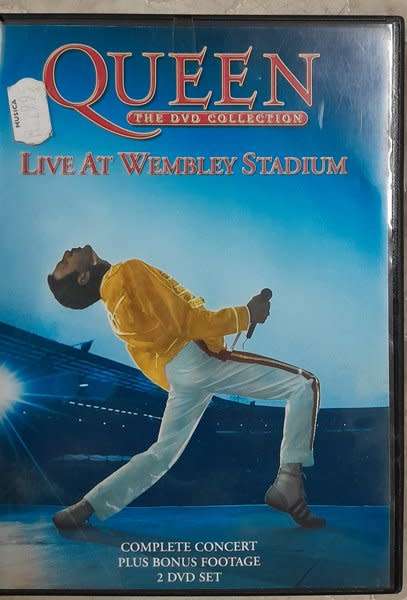 Queen - 3 DVD Bundle: Greatest Flix 1 and 2 (2 x 2DVD sets) PLUS Live At Wembley (2DVD)