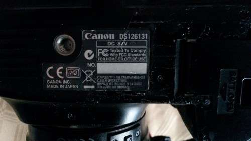 Canon Camera Model EOS 30D - Damaged -  ******* LOW LOW SHIPPING ******