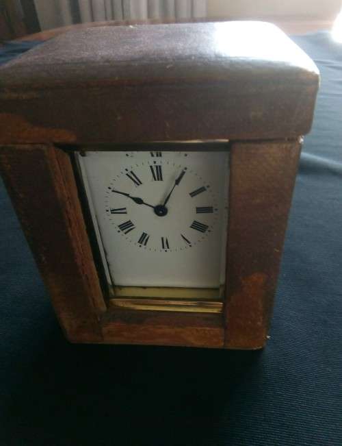 ANTIQUE FRENCH BRASS CARRIAGE CLOCK IN ORIGINAL CASE AND HAS ORIGINAL KEY