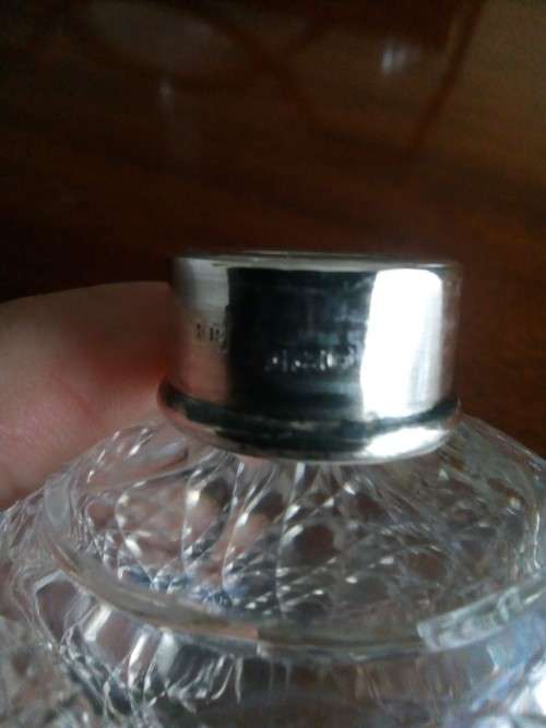 VICTORIAN SILVER TOPPED PERFUME/SCENT BOTTLE BY ROBERT PRINGLE LONDON 1914