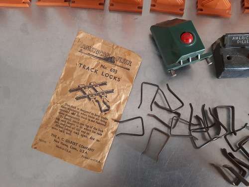 American Flyer assorted components