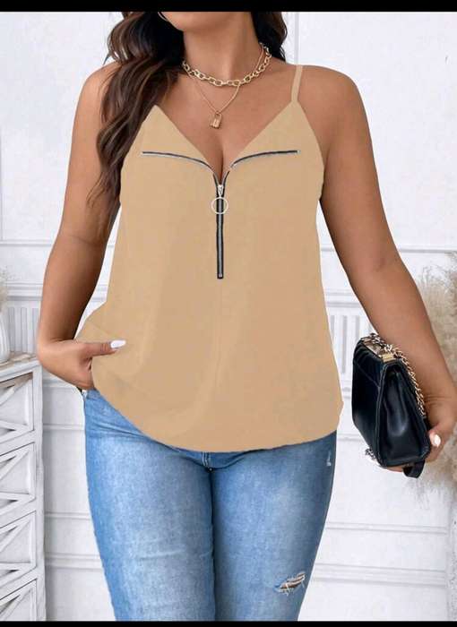 Stunning  Top:  2XL