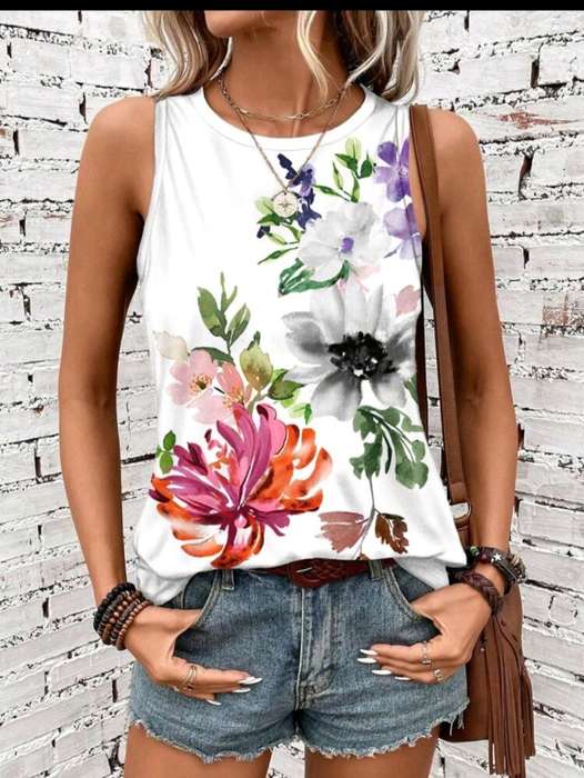 White Top:  Med