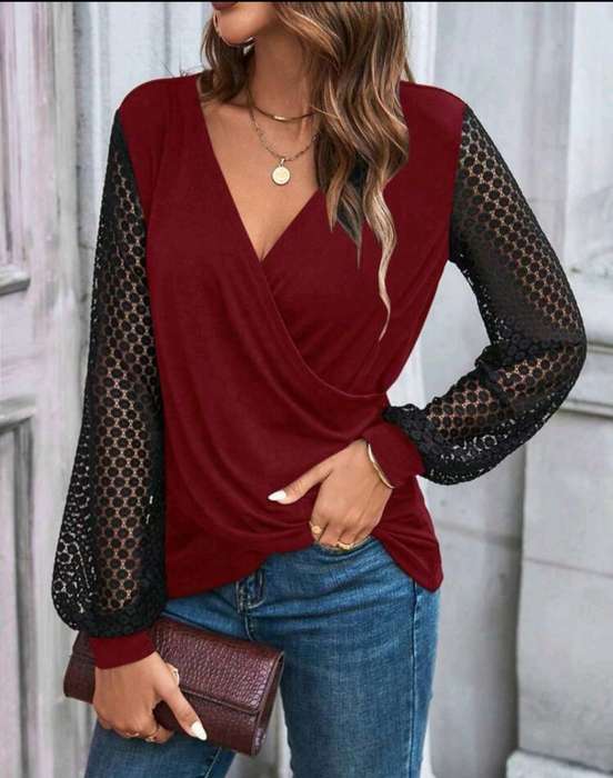 Stunning Top:  Large