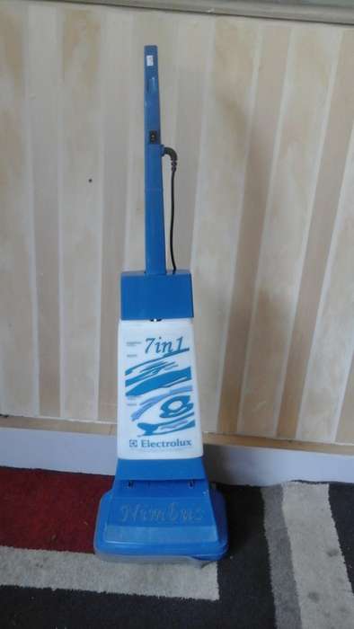 SIMPLY TERRIFIC ELECTROLUX NIMBUS 7IN1 MULTIPURPOSE HOME CLEANER. FANTASTIC!