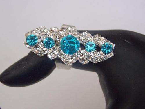 Stunning!!!SIMULATED GEMSTONES RING ONE SIZE FIT ALL