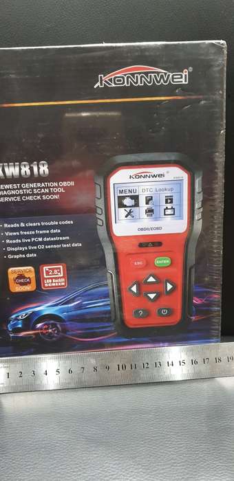 BRAND NEW KONNWEI KW818 NEWEST GENERATION  OBD II DIAGNOSTICS SCAN TOOL