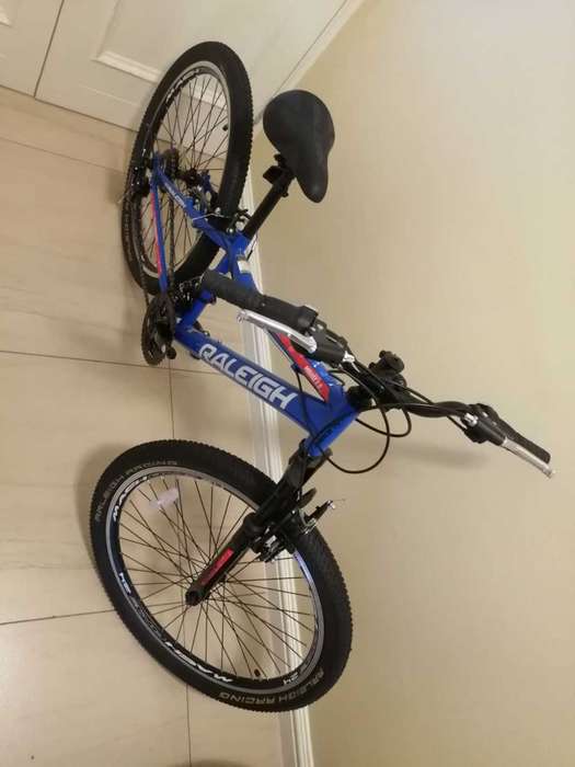 Raleigh Mountain Bike - Mirage 2.0