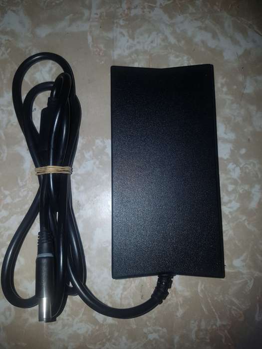 Dell 130W AC Power Adapter (Original)