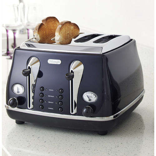 DeLonghi Iconia 4 Slice Toaster (R1999.00!!!)