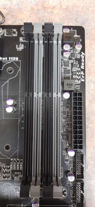 GIGABYTE GA-Z87-D3HP ** GAMING MOTHERBOARD ** GOOD CONDITION ** WARRANTY **