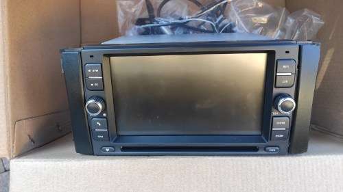 Paramount ZS-6040NBT 6.2 Touchscreen DVD/MP3/USB/CD Receiver
