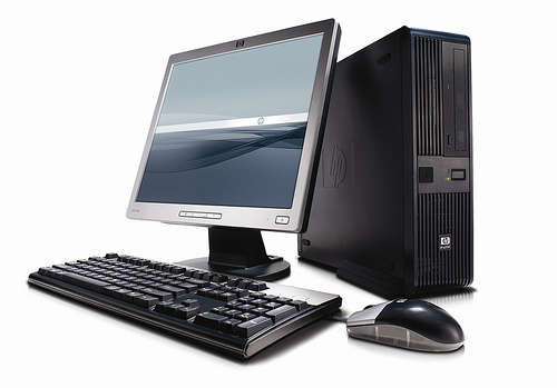 HP RP5700 (refurbished) + 19" LCD