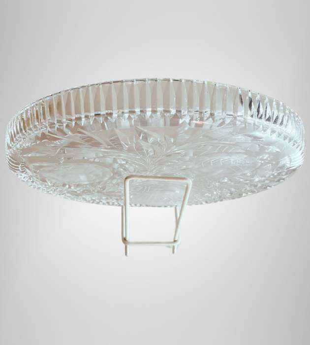 Round Crystal Tray with Gorgeous Floral Design - 22cm Diameter