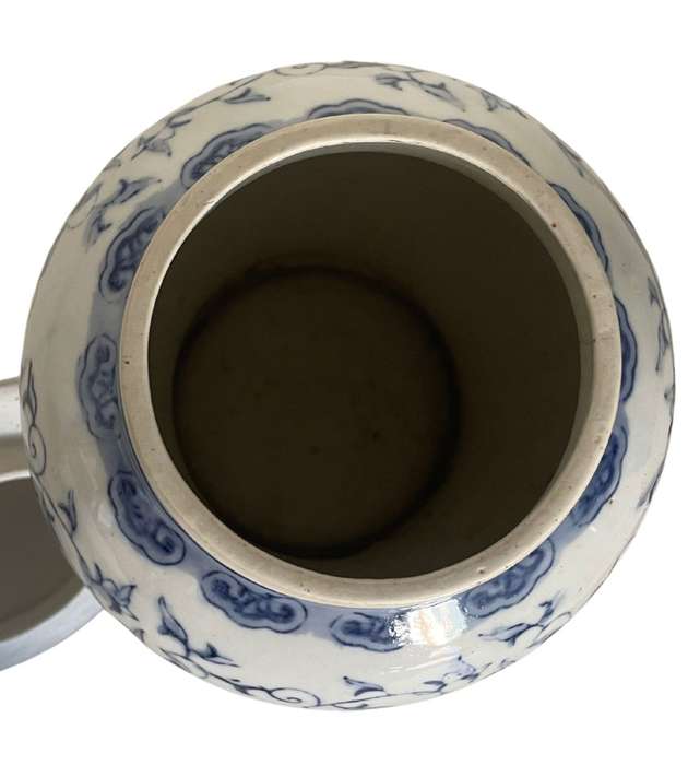 Reduced! Oriental Blue and White Lotus Flower Ginger Jar with Lid - 27cm, Baluster Shape