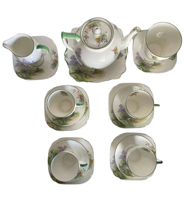 19-Piece Bell China Fine Bone China Set (1936-1966)  Meadowside Pattern, Floral Decorations & Green