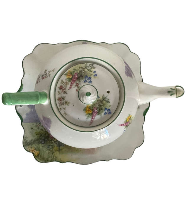 19-Piece Bell China Fine Bone China Set (1936-1966)  Meadowside Pattern, Floral Decorations & Green