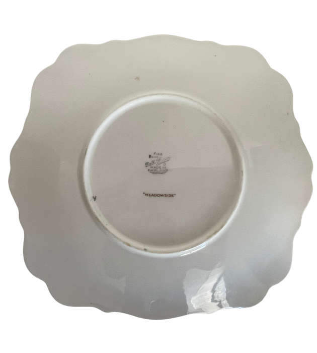 19-Piece Bell China Fine Bone China Set (1936-1966)  Meadowside Pattern, Floral Decorations & Green