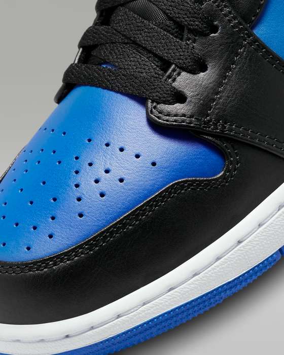 Air Jordan 1 Mid Air Jordan 1 Mid- Size 6UK to 13UK