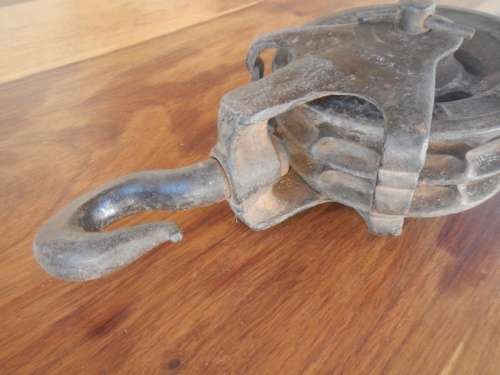 Antique chain hoist