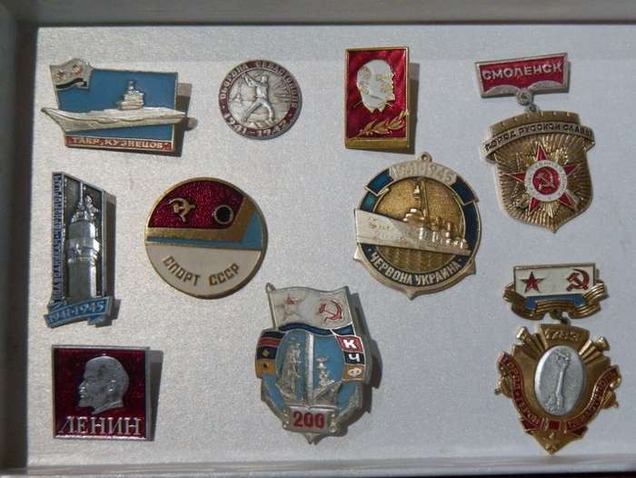 Soviet Russian badges - Lot 2