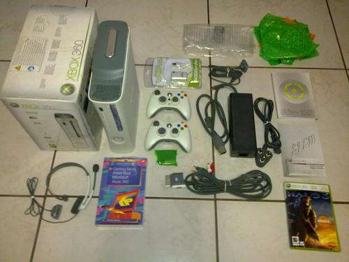 XBox 360 Pro 20GB + 2 Controllers + Free Charge Kit + Free Game + Book