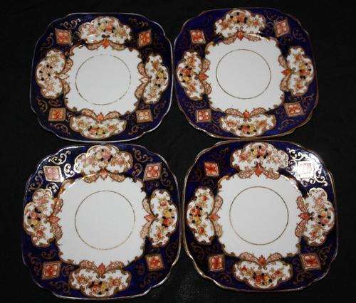 4 ROYAL ALBERT BONE CHINA - ENGLAND DERBY -  SMALL PLATES