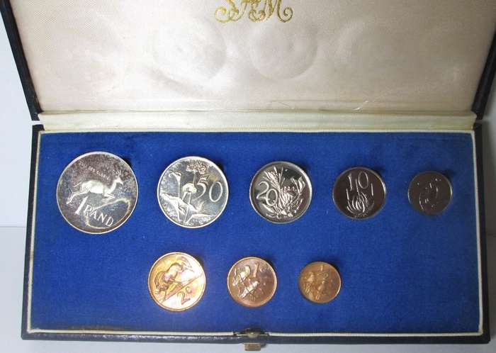 1977 SOUTH AFRICA PROOF SET SA MINT BOX -F/24