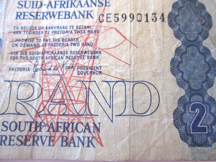 TWO RAND REPUBLIC OF SOUTH AFRICA BANKNOTE SERIES CE 5990134 - K175