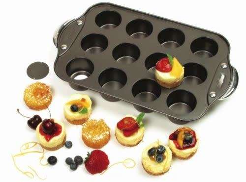 DELUXE 24 MINI CHEESECAKE PAN