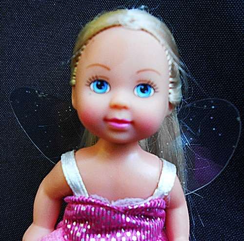 collectable Evie Love doll little sister to Steffi love doll by Simba.