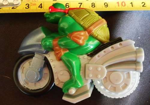 collectable Teenage Mutant Ninja Turtle Figures made for KFC or  2005