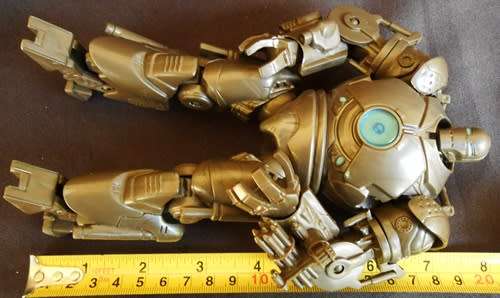 Marvell Hasbro 2008 seven inch Iron Monger Action Figure