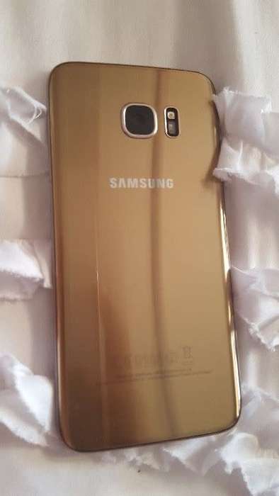 Samsung galaxy s7 edge in good condition