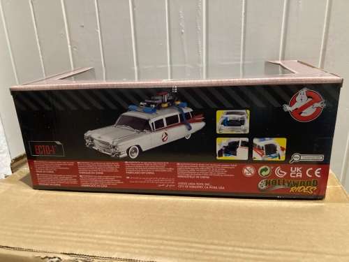 1:24 GHOSTBUSTERS ECTO 1 Ambulance JADA diecast mint in box